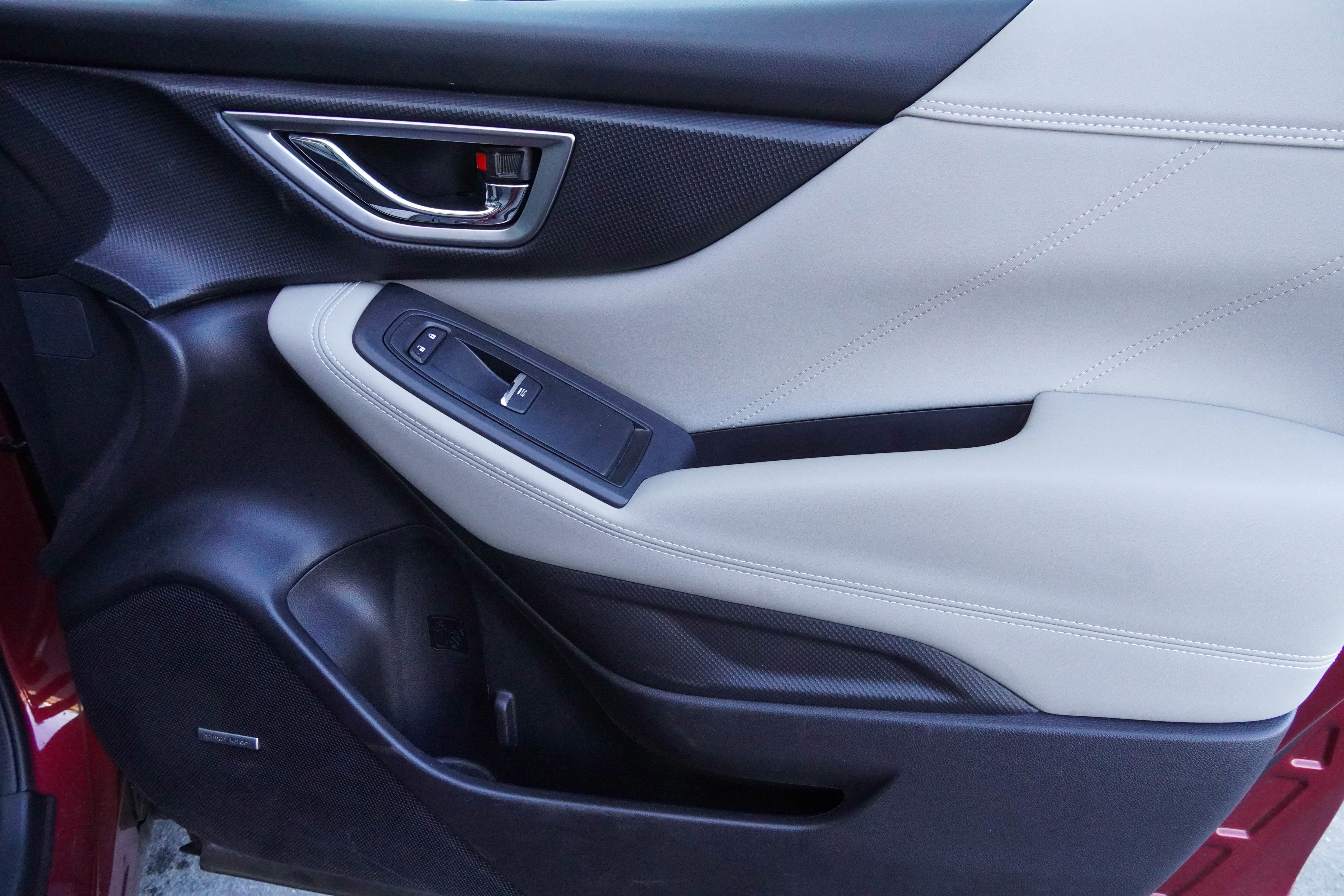 Used 2019 Subaru Forester Limited w/ Popular Package #3 image 32