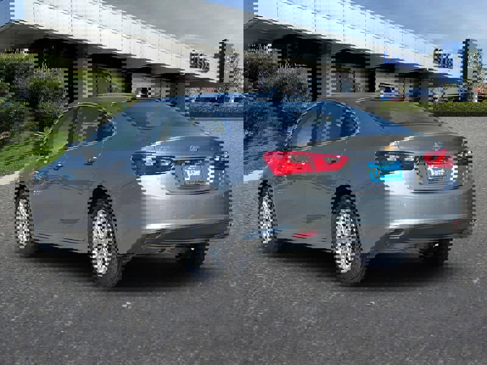 Used 2025 Chevrolet Malibu LT image 7