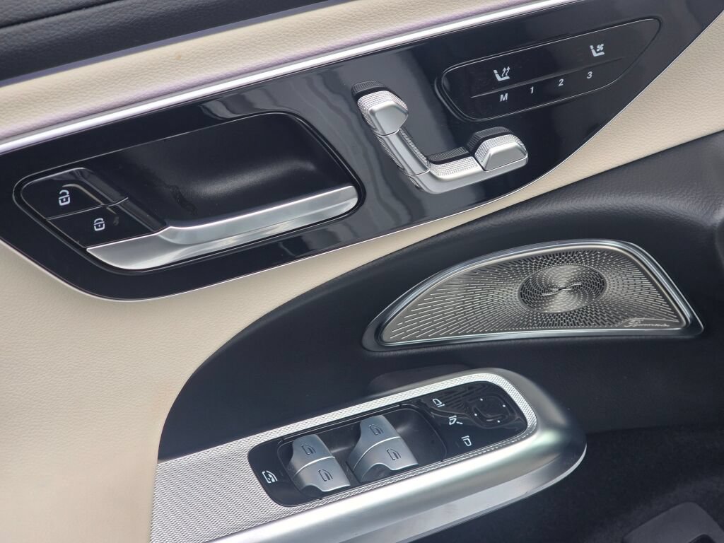 Used 2024 Mercedes-Benz E 350 4MATIC Sedan image 36