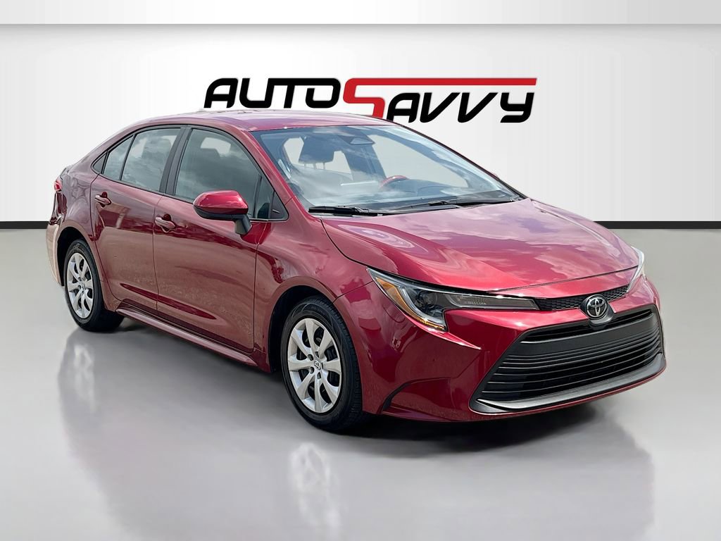 Used 2023 Toyota Corolla LE FWD image 1
