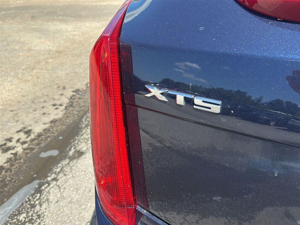 Used 2016 Cadillac XTS Luxury w/ Driver Awareness Package FWD image 8