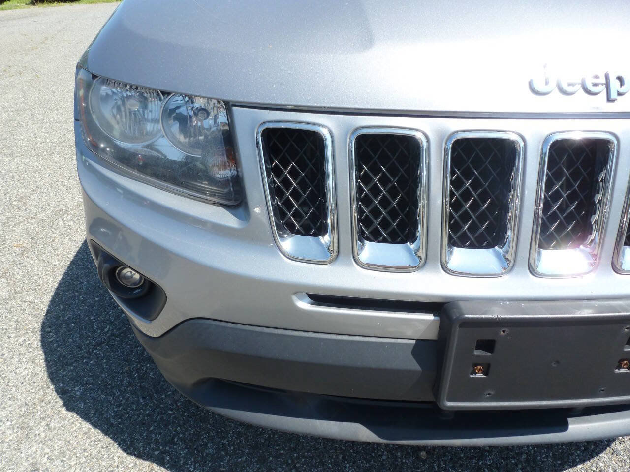Used 2016 Jeep Compass Sport w/ Power Value Group AWD/4WD image 4