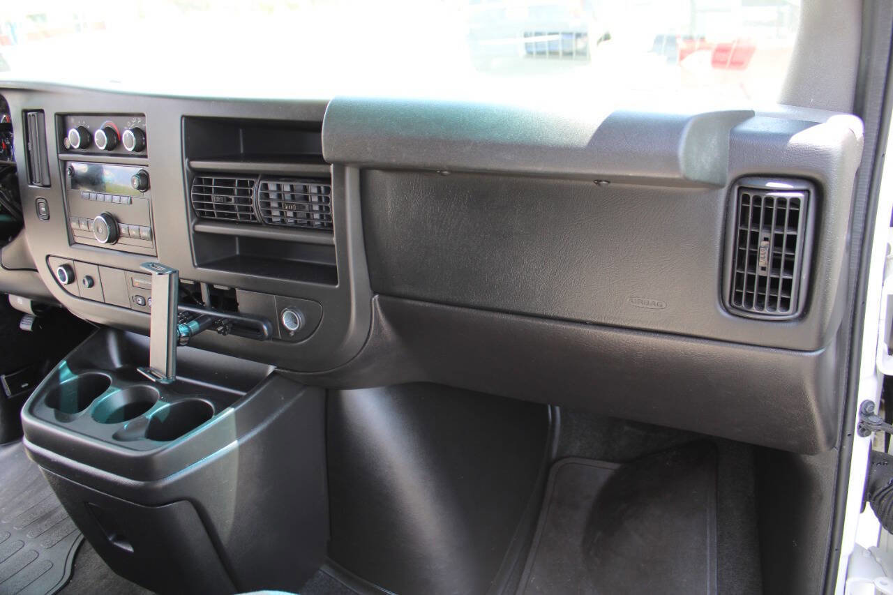 Used 2014 GMC Savana 1500 LT w/ LT Preferred Equipment Group RWD image 39