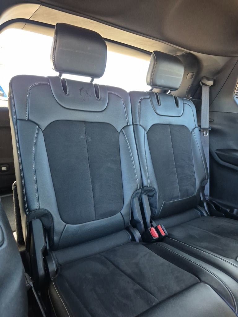 Used 2023 Jeep Grand Cherokee L Altitude AWD/4WD image 36