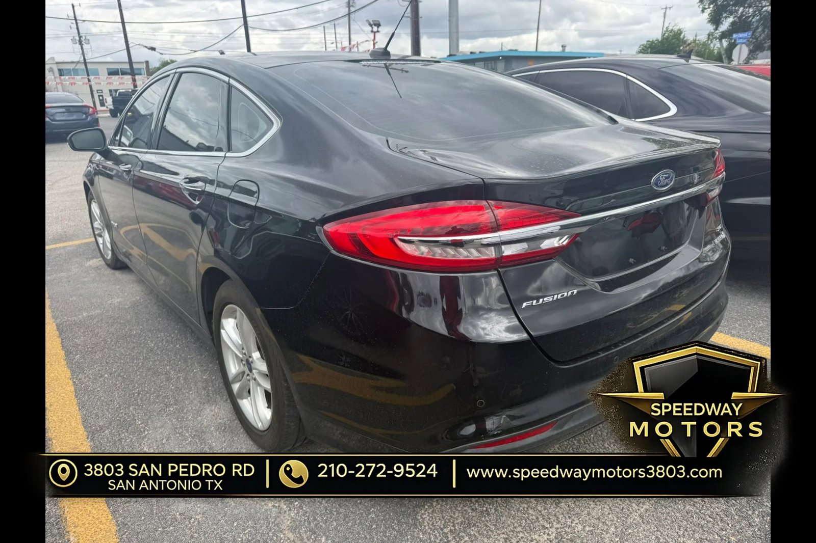 Used 2018 Ford Fusion SE w/ Equipment Group 602A FWD image 6