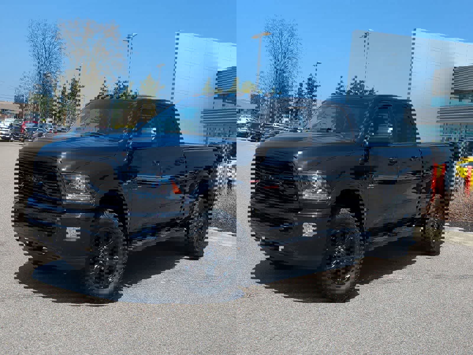 Used 2018 RAM 2500 Laramie w/ Sport Appearance Group AWD/4WD image 36