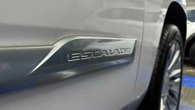 Used 2019 Cadillac Escalade Premium Luxury image 83
