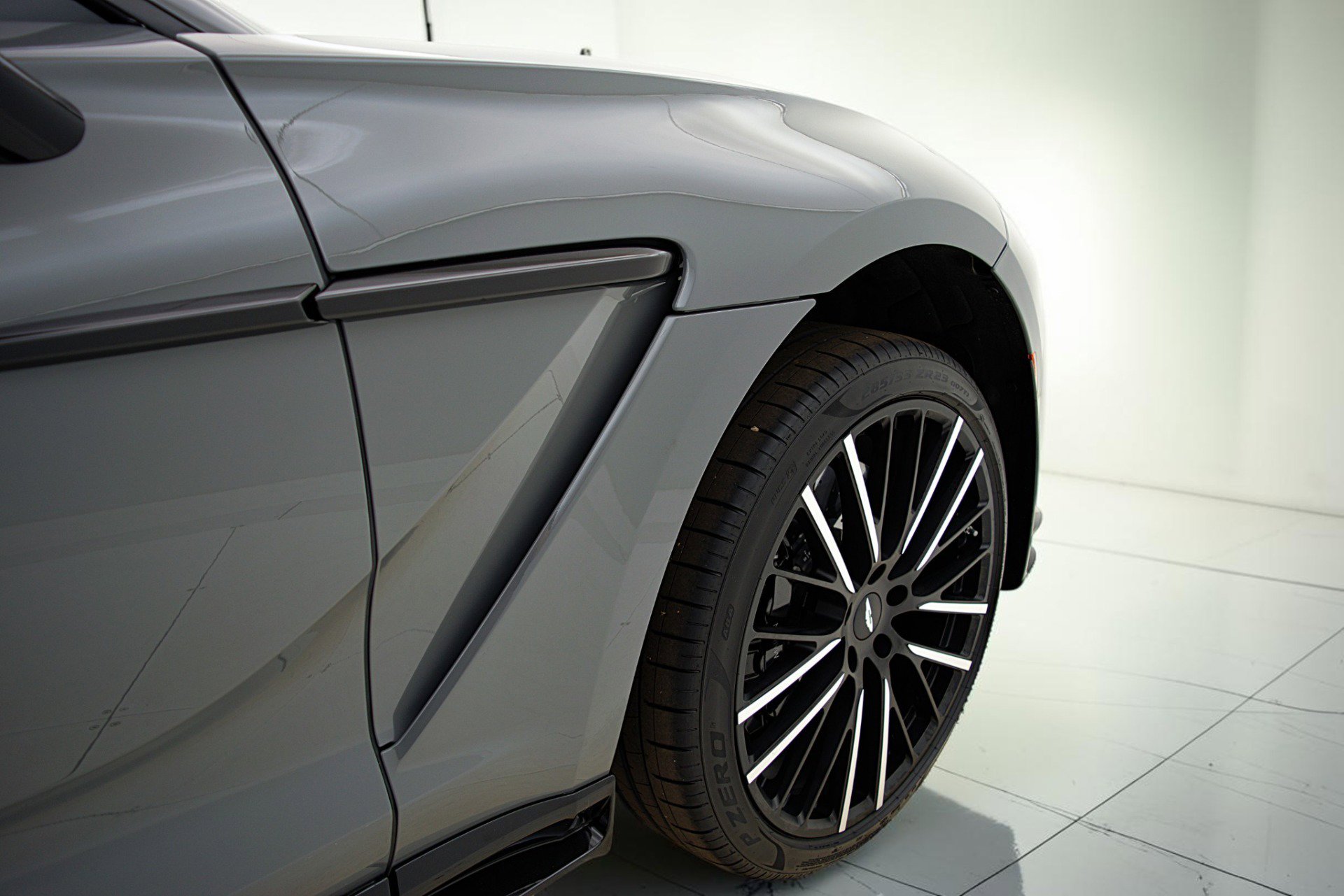 Used 2023 Aston Martin DBX 707 AWD/4WD image 19