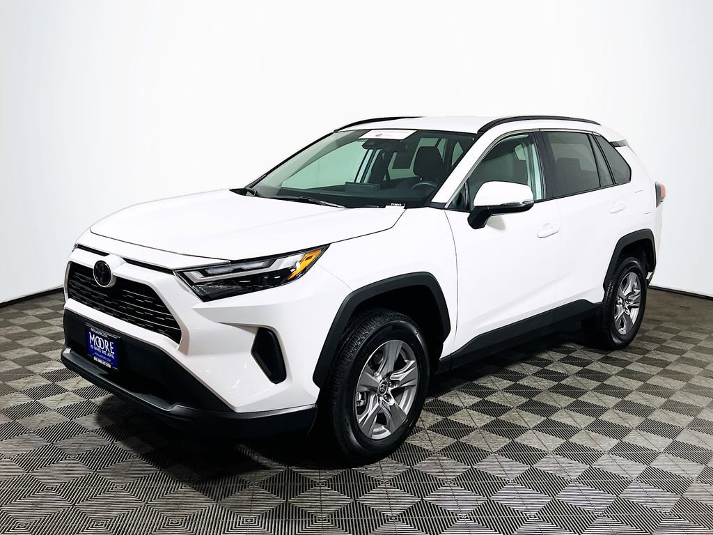 Certified 2025 Toyota RAV4 XLE image 4