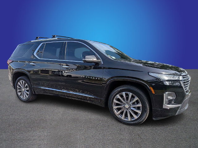 Used 2023 Chevrolet Traverse Premier FWD image 7