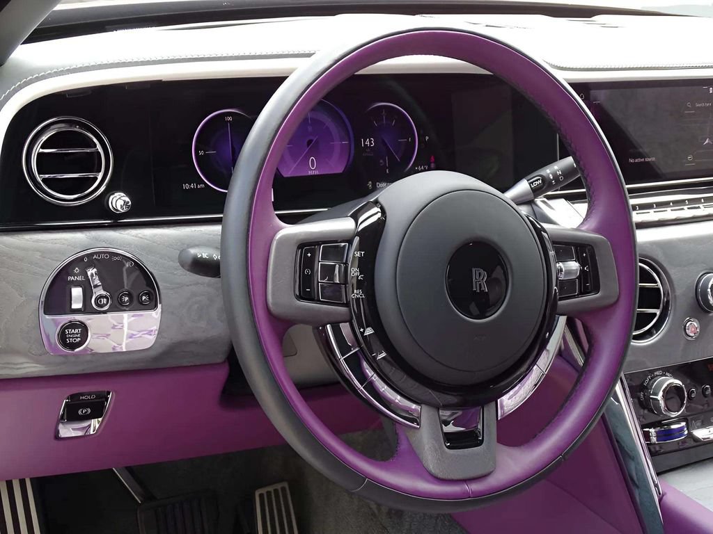 Certified 2025 Rolls-Royce Cullinan AWD/4WD image 15