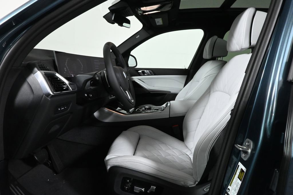 Used 2026 BMW X5 xDrive40i image 3