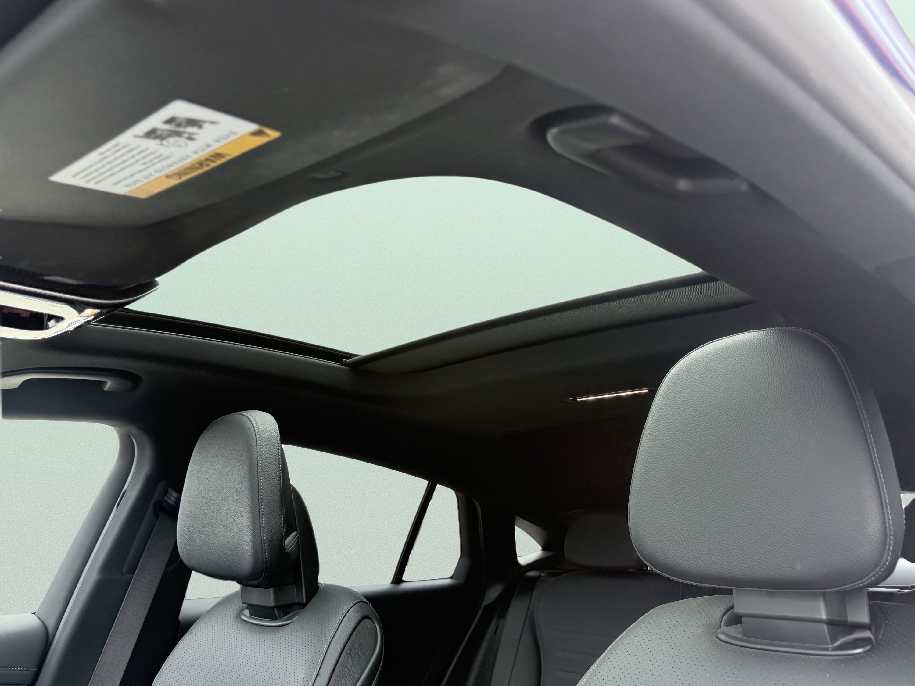 Used 2024 Mercedes-Benz GLC 300 4MATIC w/ AMG Line image 29