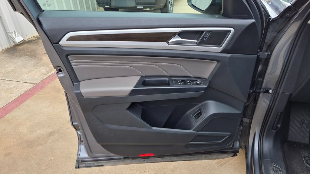 Used 2021 Volkswagen Atlas SE FWD image 9