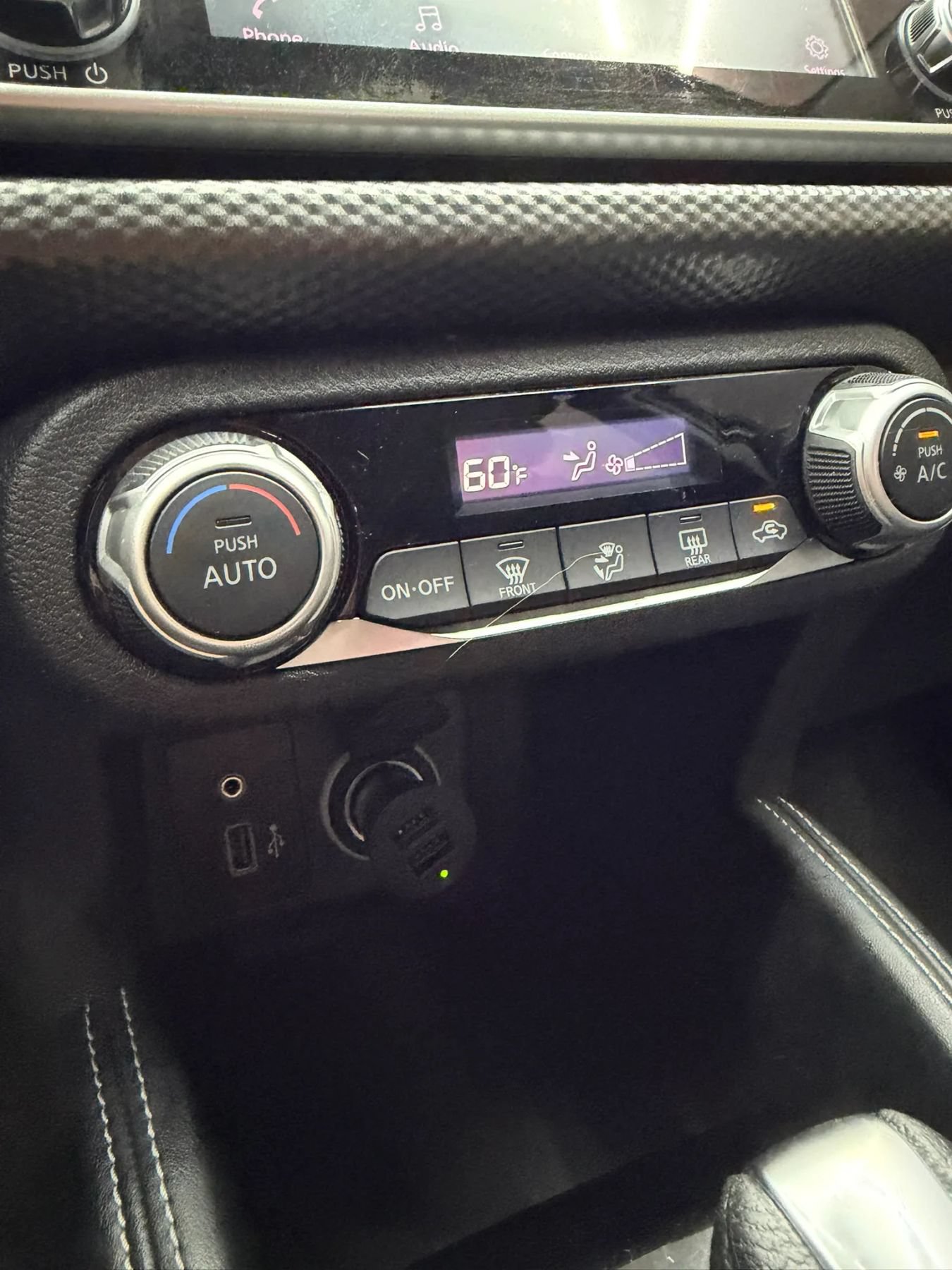 Used 2018 Nissan Kicks SV FWD image 17