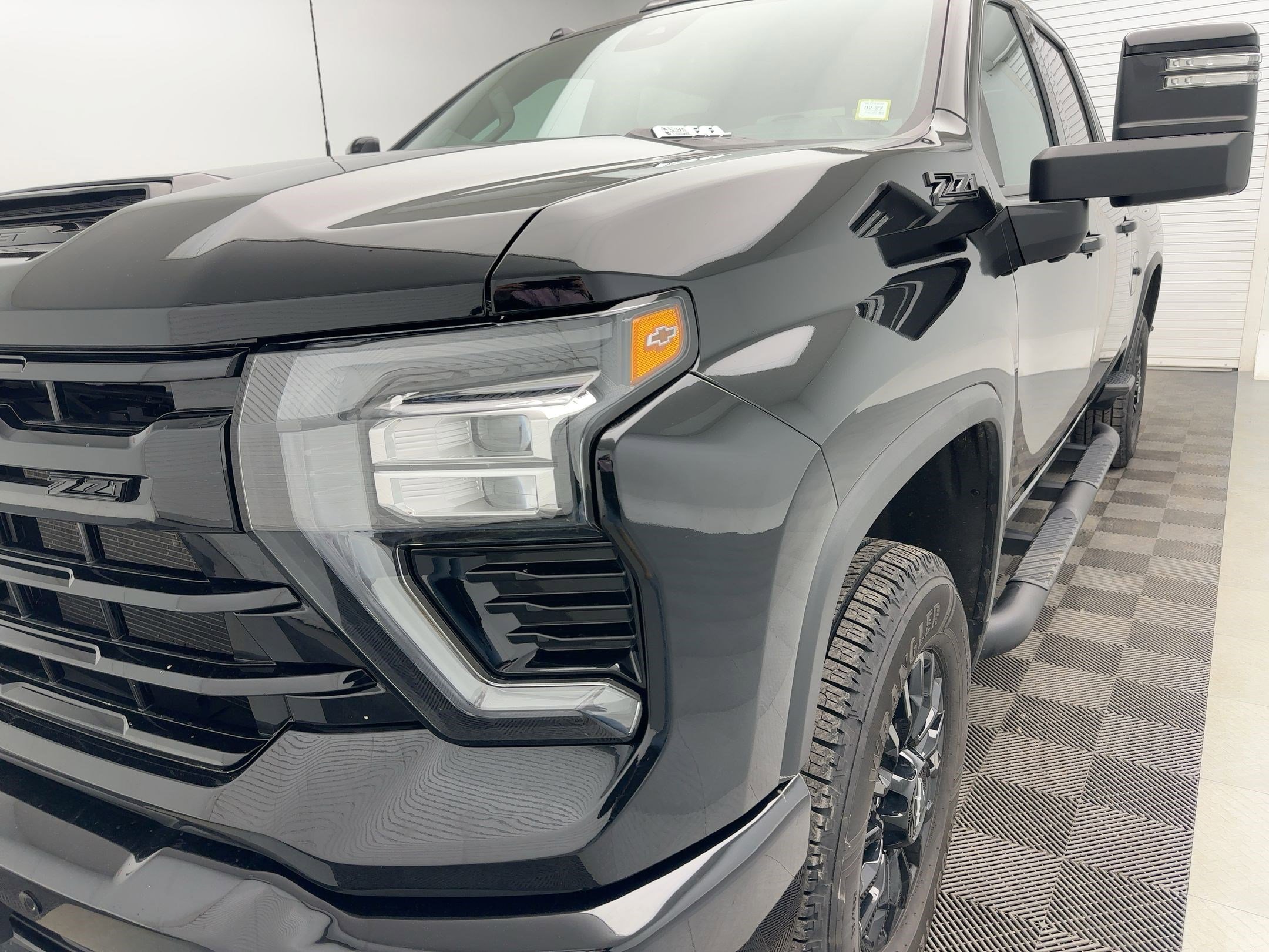 Used 2024 Chevrolet Silverado 3500 LTZ w/ LTZ Plus Package image 5