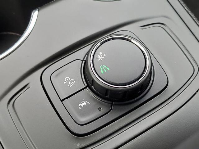 Used 2024 GMC Terrain SLE image 22