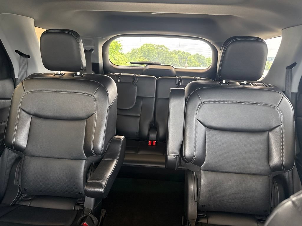 Used 2023 Ford Explorer Limited w/ Limited Technology Package AWD/4WD image 30
