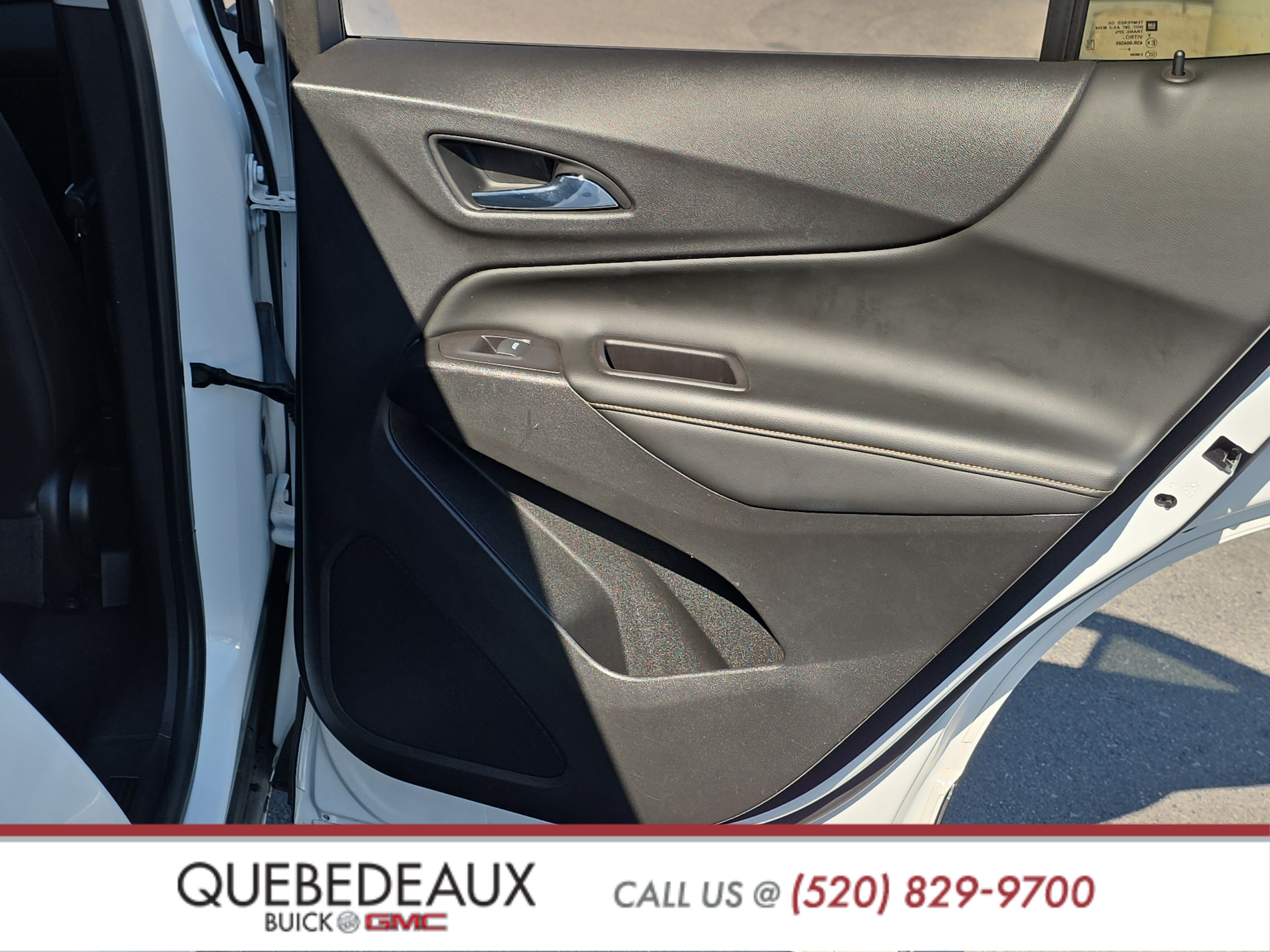 Used 2020 Chevrolet Equinox Premier w/ Premier Redline Edition FWD image 24