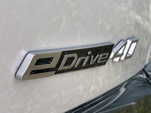 Used 2025 BMW i4 eDrive40 w/ Premium Package image 25