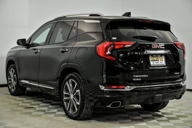Used 2019 GMC Terrain Denali w/ Advanced Safety Package image 5
