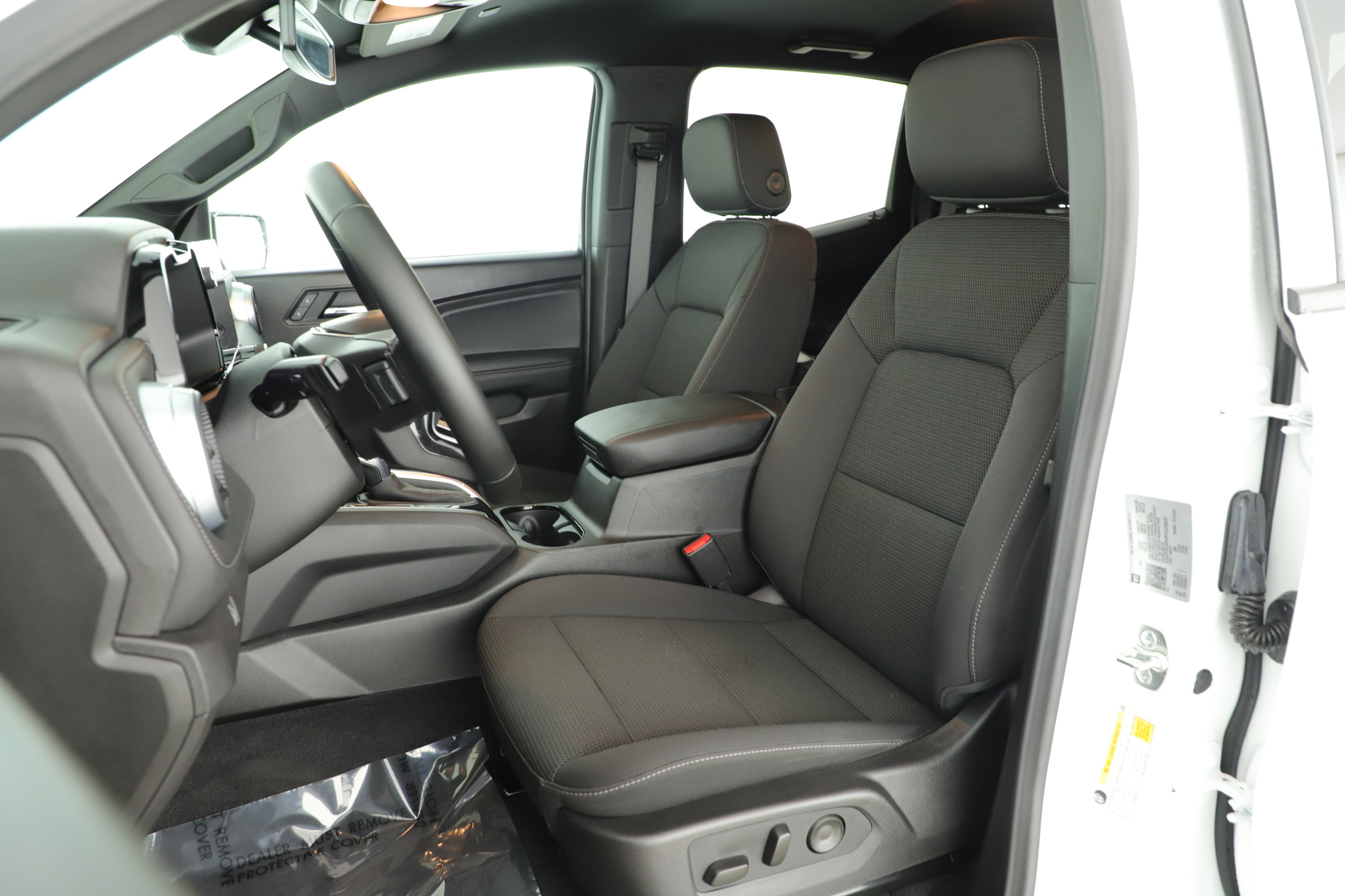 Used 2026 Chevrolet Colorado LT RWD image 9