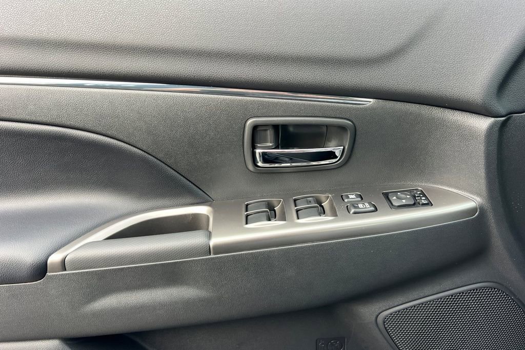 New 2026 Mitsubishi Outlander Sport SE AWD/4WD image 12