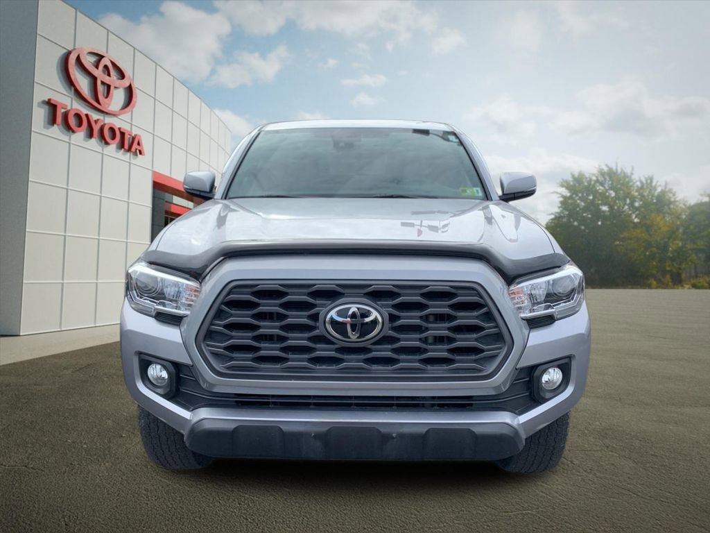 Used 2020 Toyota Tacoma TRD Off-Road w/ Technology Package image 6