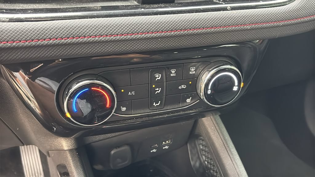 Used 2024 Chevrolet TrailBlazer RS AWD/4WD image 18
