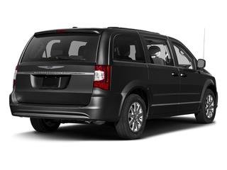Used 2016 Chrysler Town & Country Touring w/ Driver Convenience Group FWD image 11