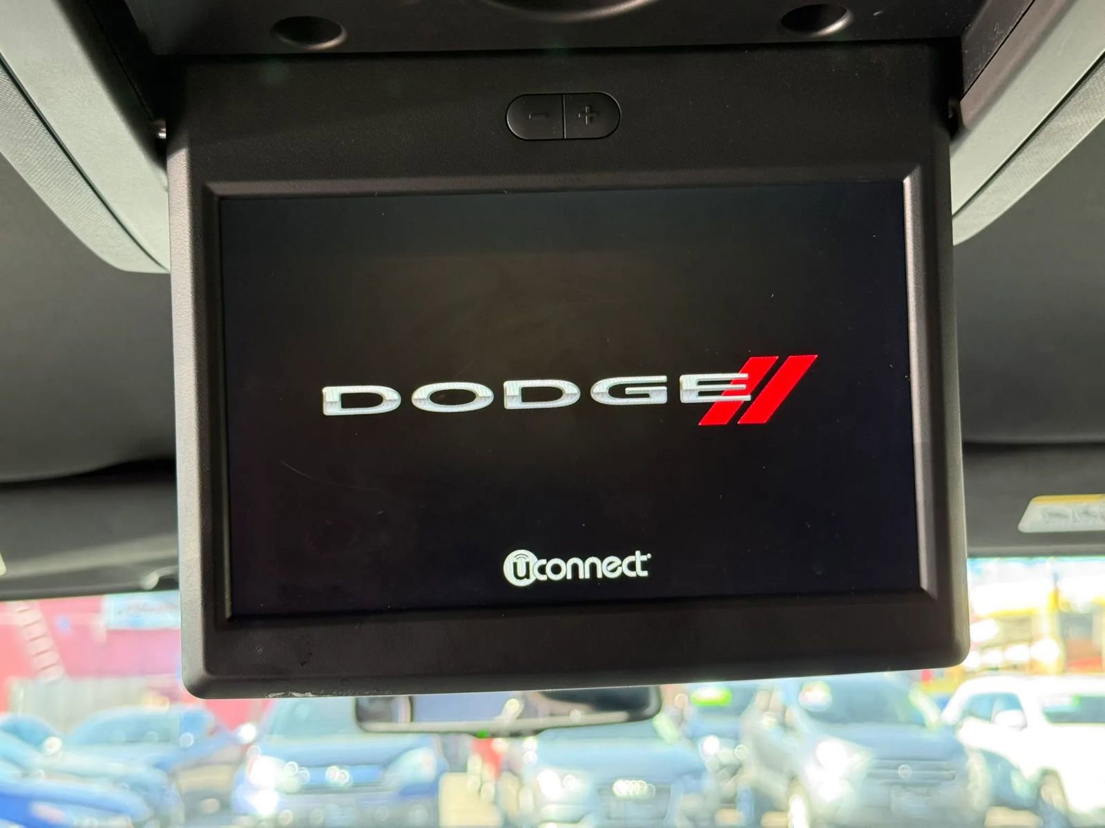 Used 2015 Dodge Grand Caravan SXT FWD image 48