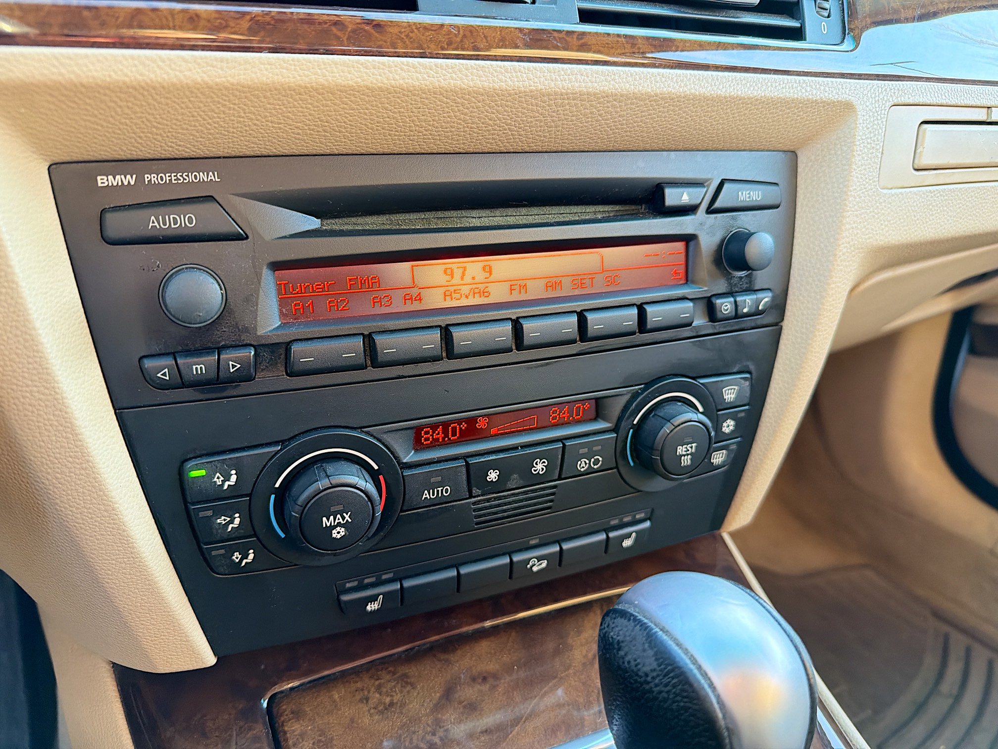 Used 2006 BMW 325xi Wagon image 9