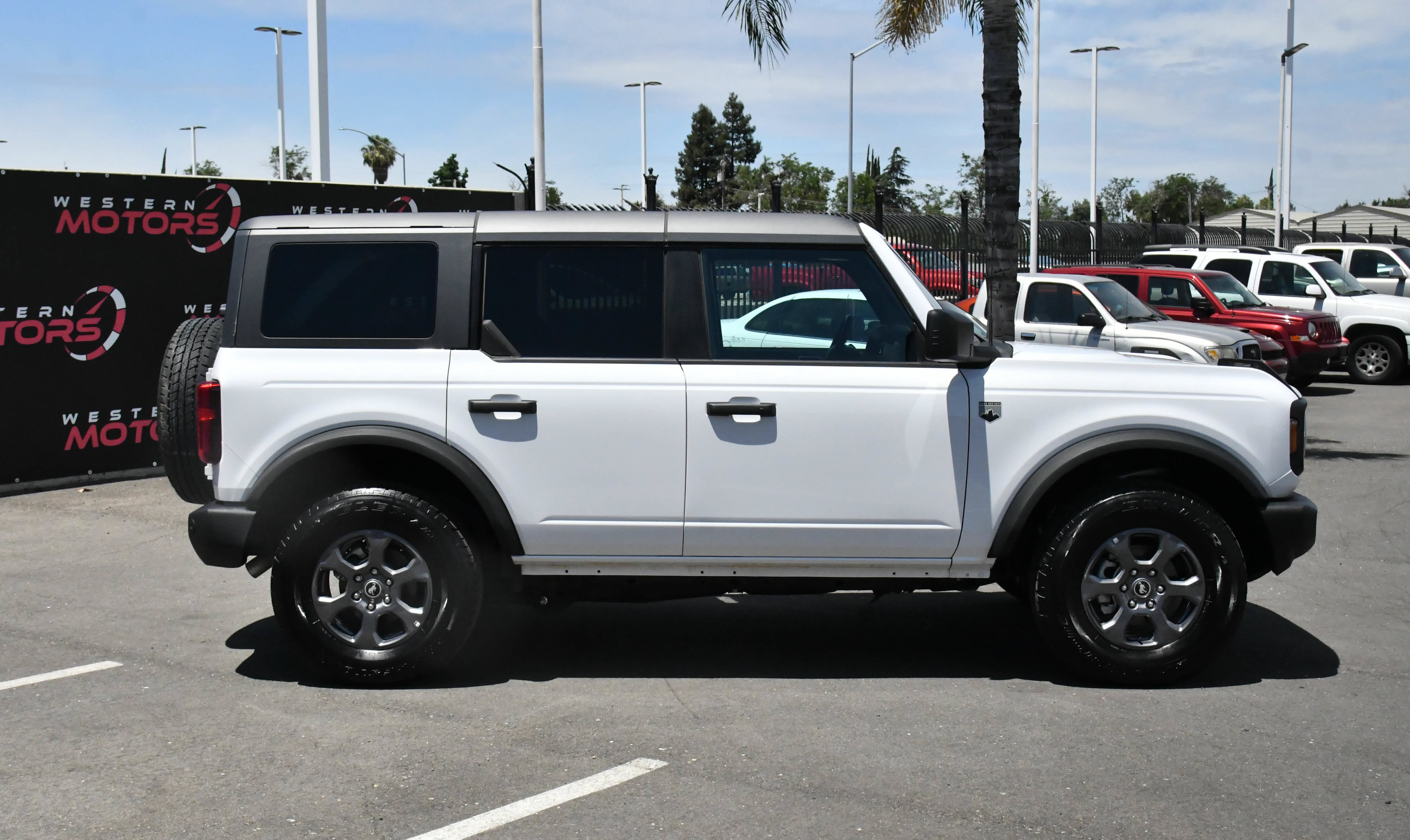 Used 2025 Ford Bronco Big Bend AWD/4WD image 9