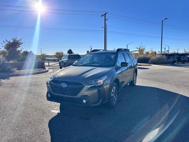 Used 2025 Subaru Outback Premium image 5