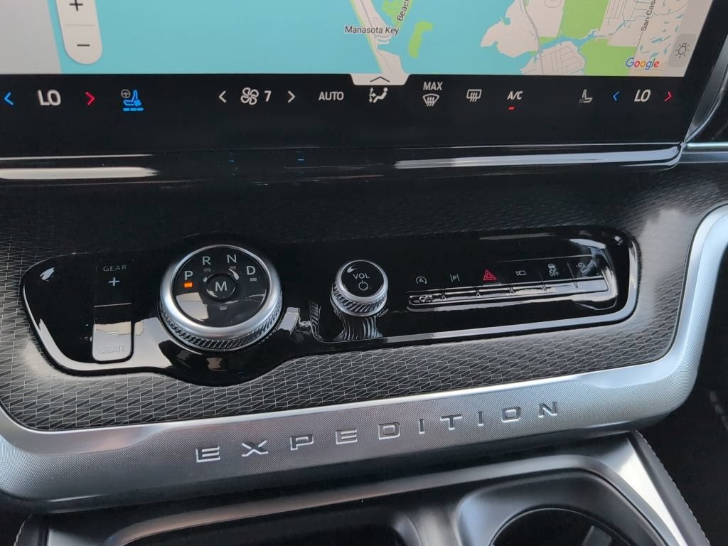 New 2026 Ford Expedition Max Platinum w/ Stealth Appearance Package AWD/4WD image 19