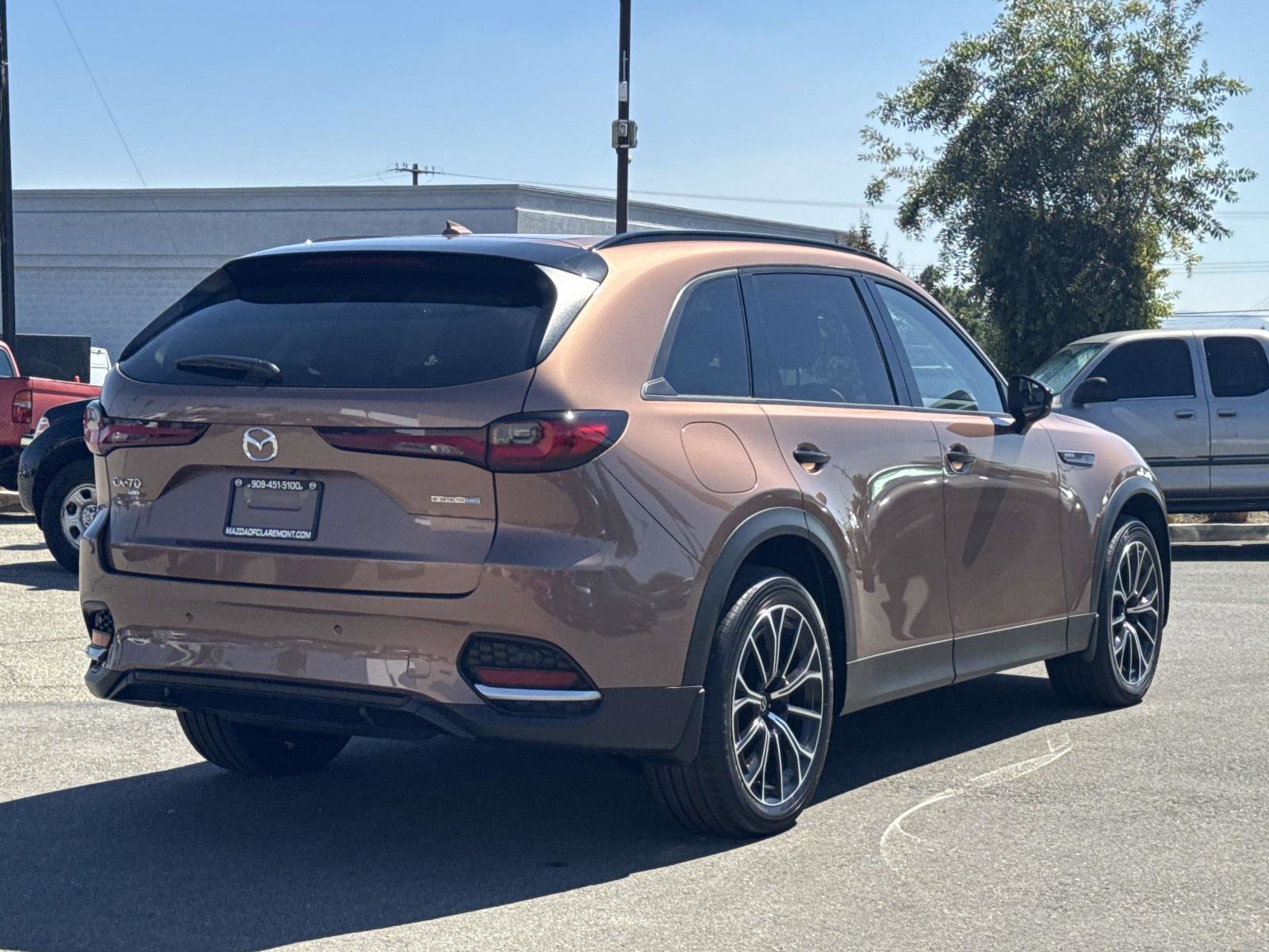 New 2025 MAZDA CX-70 Plug-In Hybrid w/ Premium Pkg image 5