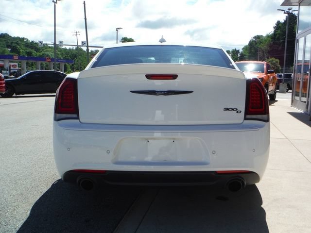 Certified 2023 Chrysler 300 C RWD image 17