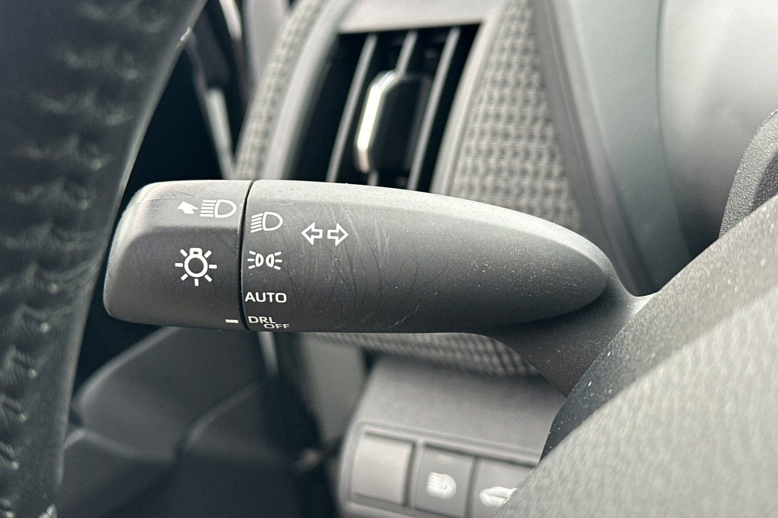 Used 2023 Toyota bZ4X Limited image 38