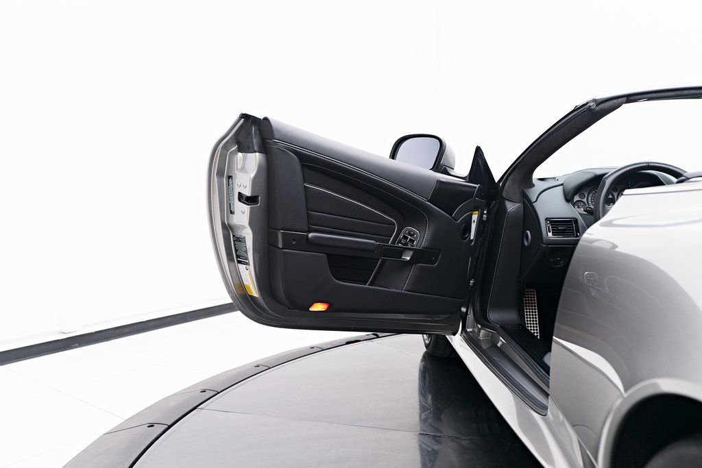 Used 2016 Aston Martin DB9 GT image 49