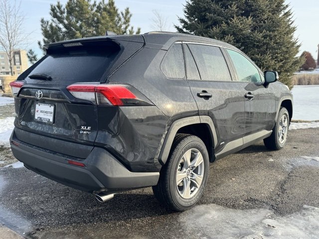 Used 2025 Toyota RAV4 XLE image 36