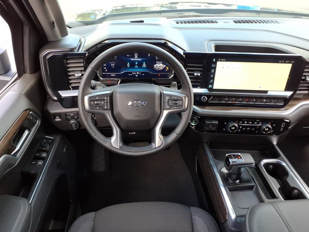 Used 2025 Chevrolet Silverado 1500 RST w/ All Star Edition Plus AWD/4WD image 17