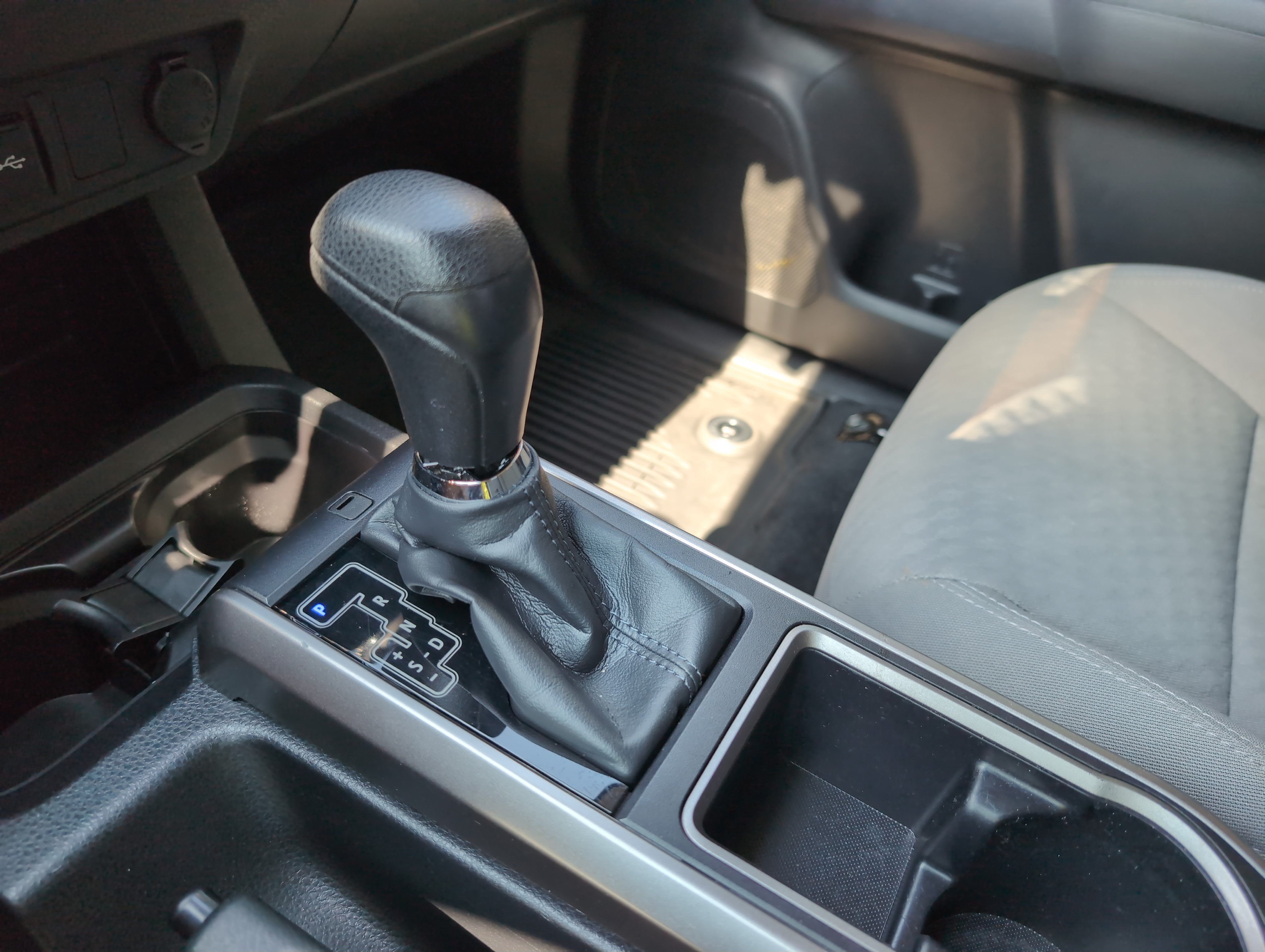 Certified 2023 Toyota Tacoma SR5 AWD/4WD image 25