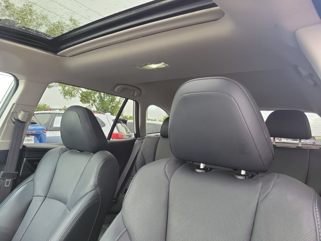 Used 2022 Subaru Outback Limited AWD/4WD image 25