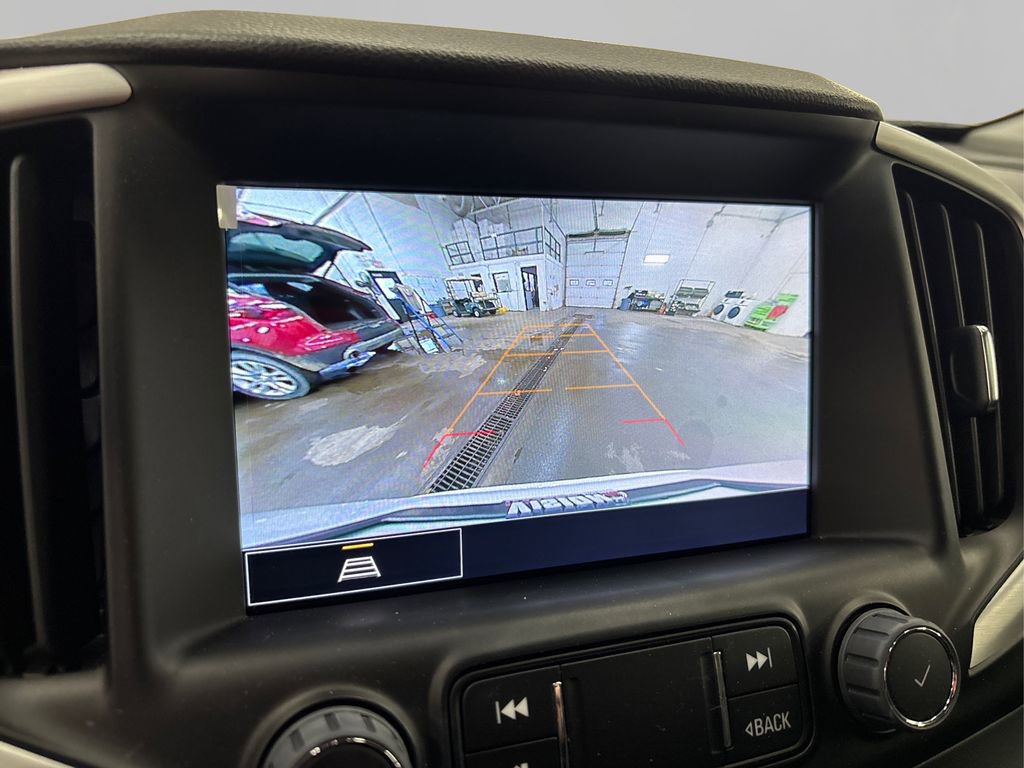 Used 2022 GMC Terrain SLT image 32