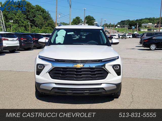 Used 2024 Chevrolet TrailBlazer LT w/ Driver Confidence Package AWD/4WD image 8