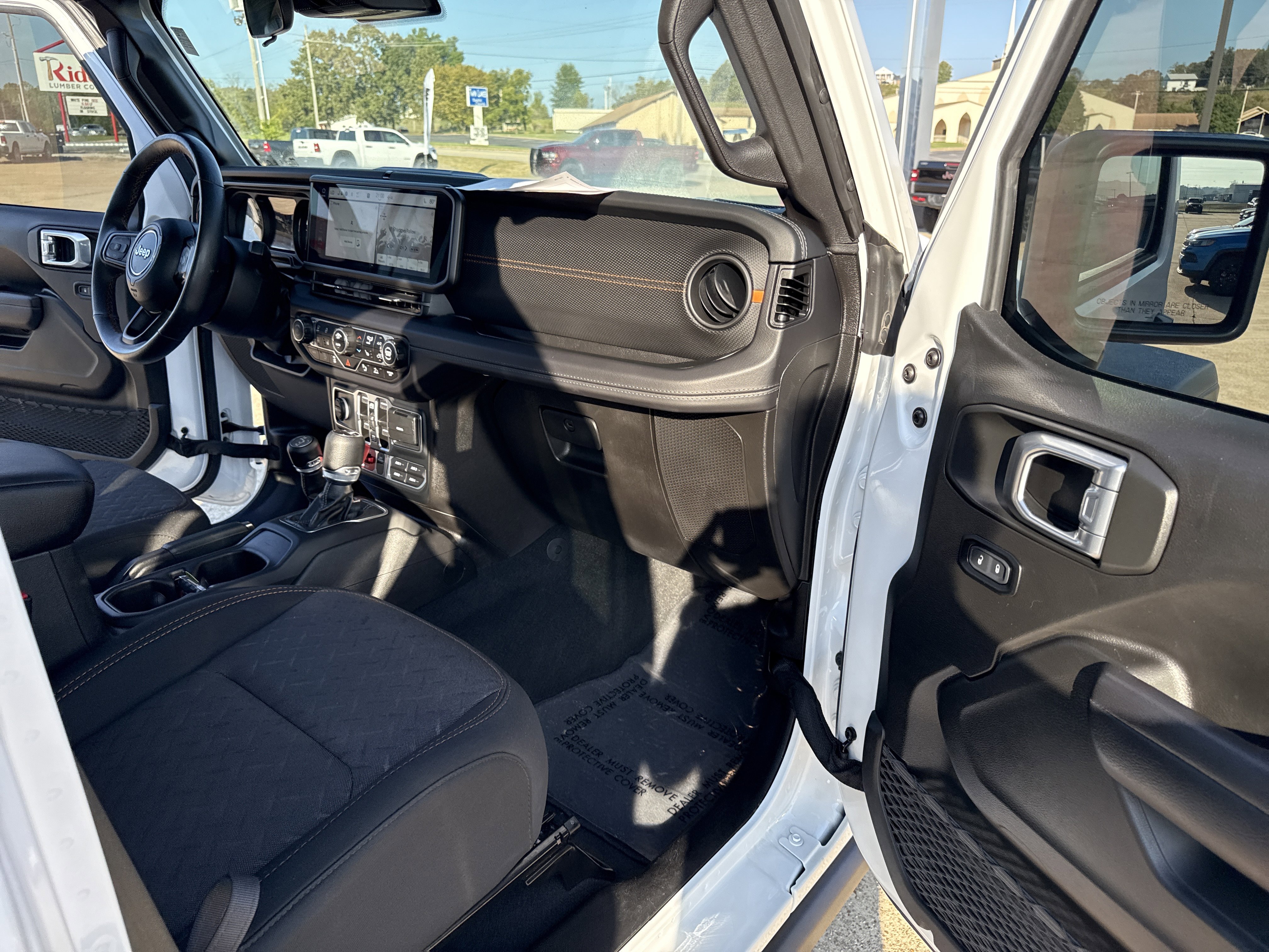 Used 2024 Jeep Gladiator Mojave w/ Safety Group image 25