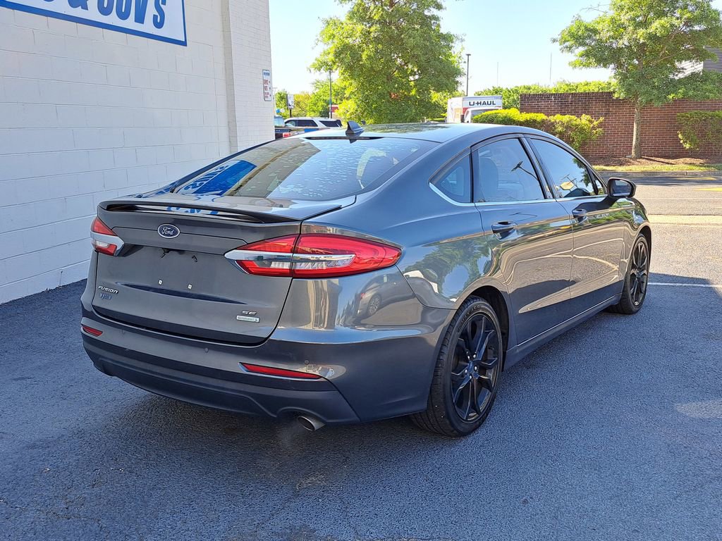 Used 2020 Ford Fusion SE w/ Equipment Group 151A FWD image 6