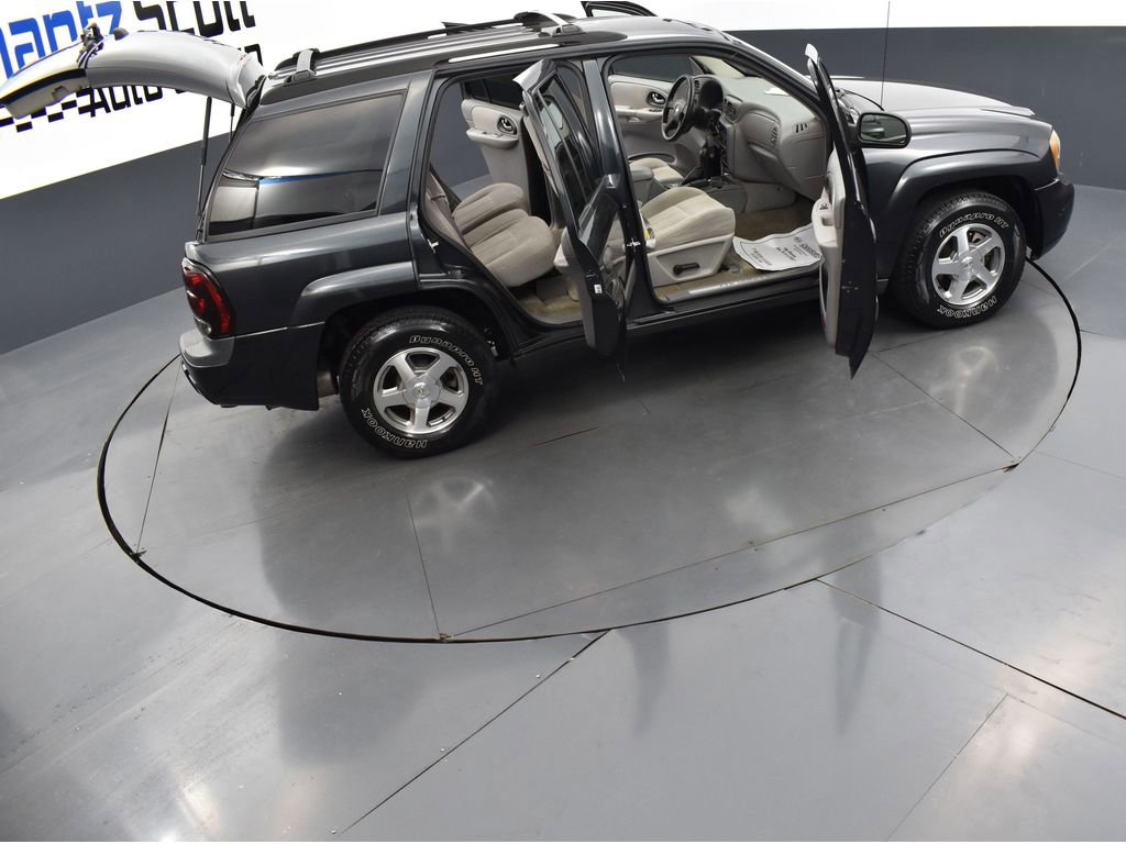 Used 2005 Chevrolet TrailBlazer LS w/ LS Preferred Equipment Group AWD/4WD image 40