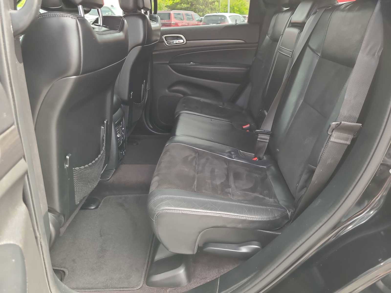 Used 2017 Jeep Grand Cherokee Altitude image 21