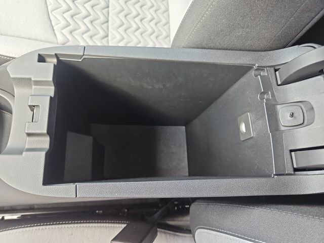 Used 2022 Chevrolet Equinox LS w/ LS Convenience Package image 26